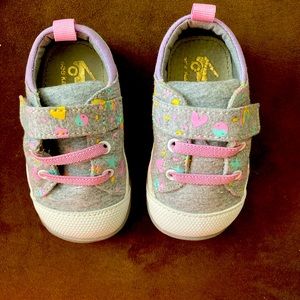 Never worn girls 5t Walker see Kai run shoes